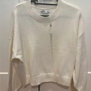 Hollister Women's Off-White Crew Neck Sweater